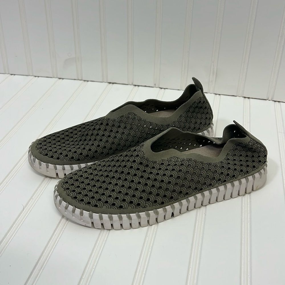 Ilse Jacobsen Tulip 139 Army Green Slip-on Shoe Women's Hornbaek